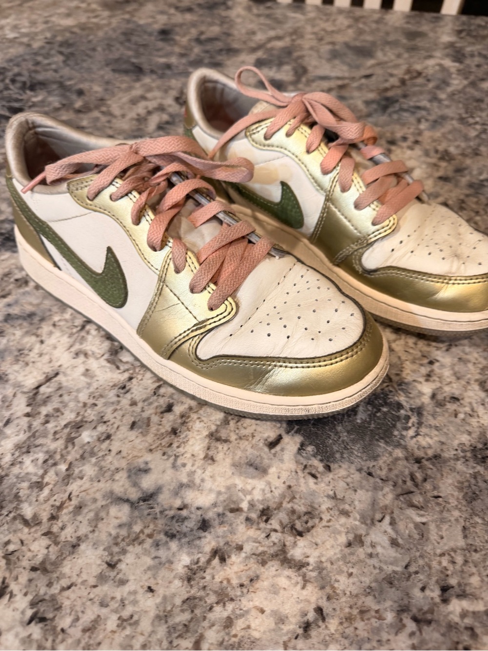 Nike Air Jordan 1 in White, Green, Gold & Pink Youth 6.5